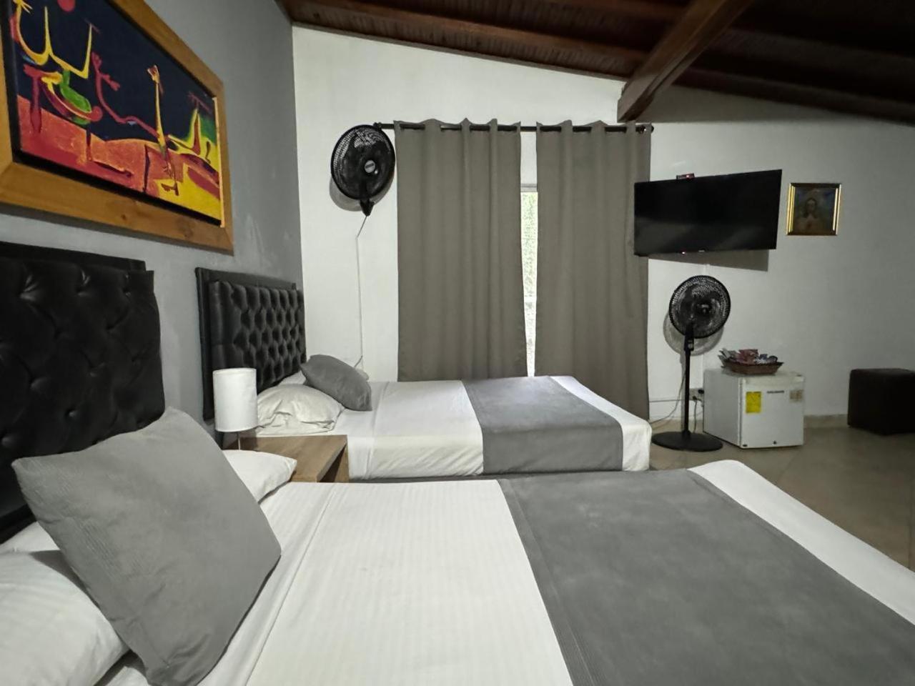 Gemas San Joaquin 1 Otel Medellín Dış mekan fotoğraf