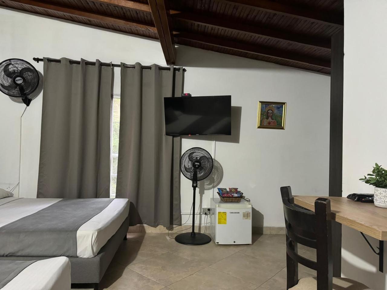 Gemas San Joaquin 1 Otel Medellín Dış mekan fotoğraf
