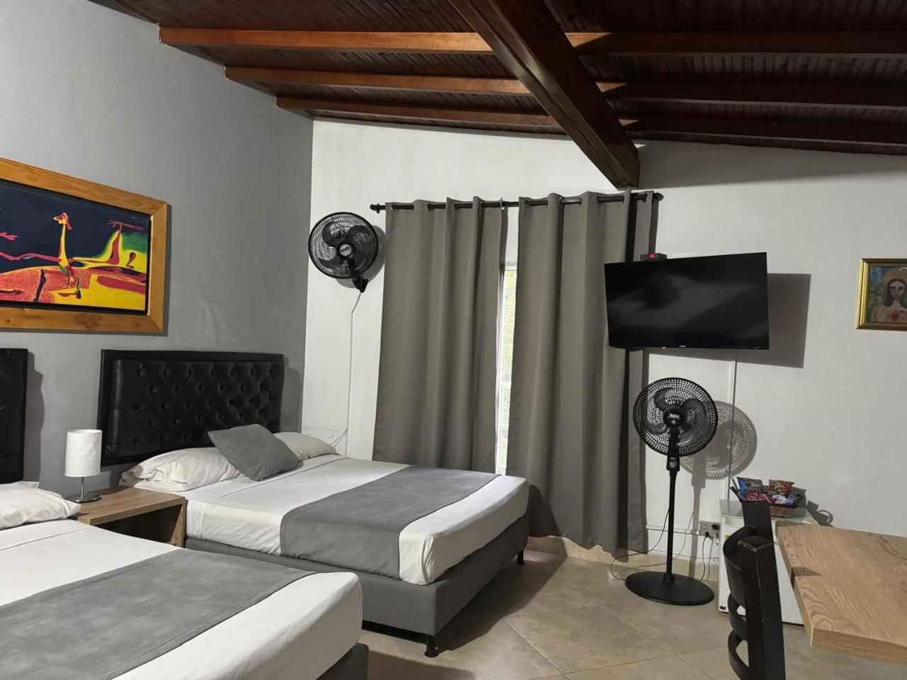 Gemas San Joaquin 1 Otel Medellín Dış mekan fotoğraf