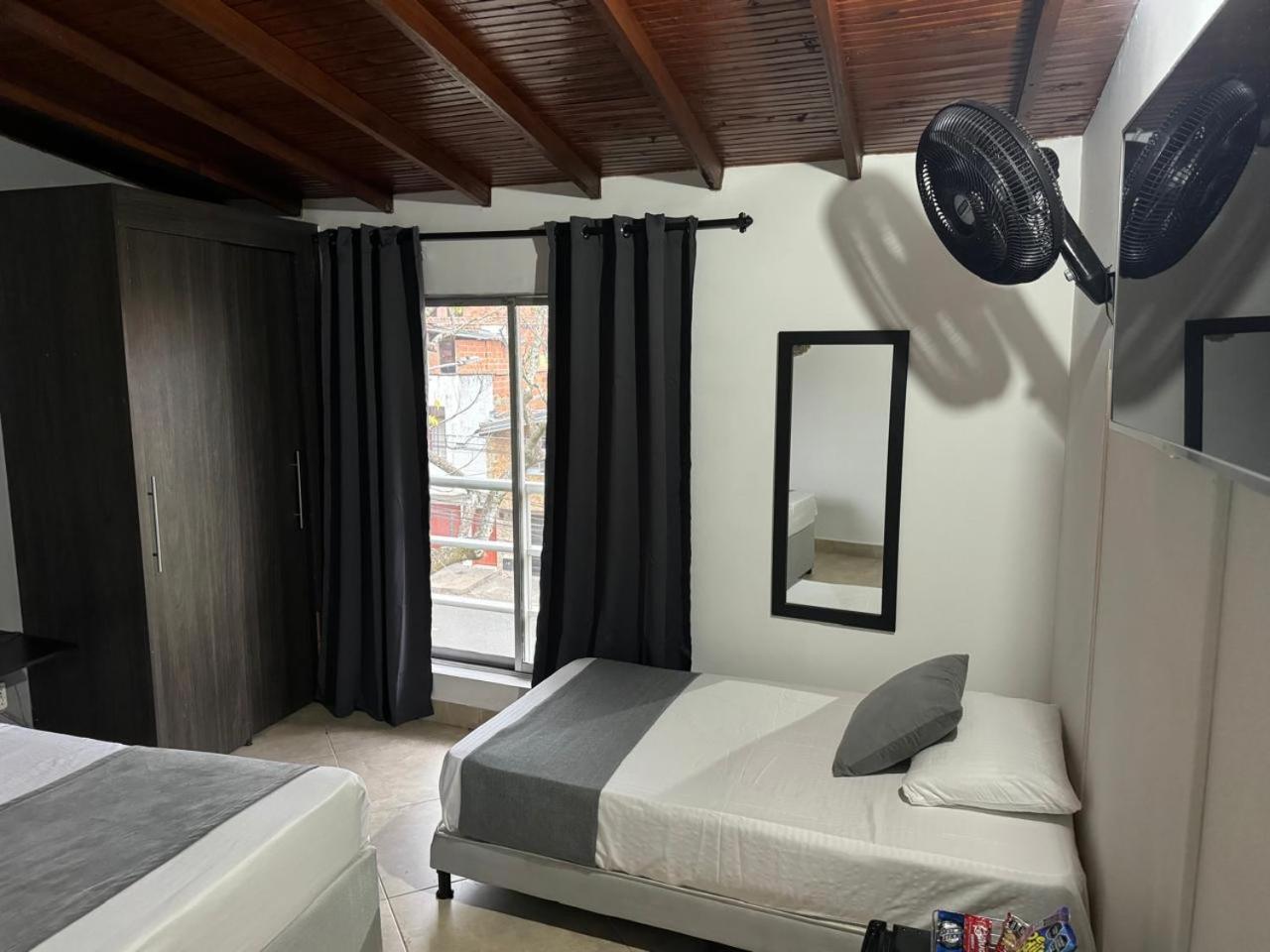 Gemas San Joaquin 1 Otel Medellín Dış mekan fotoğraf