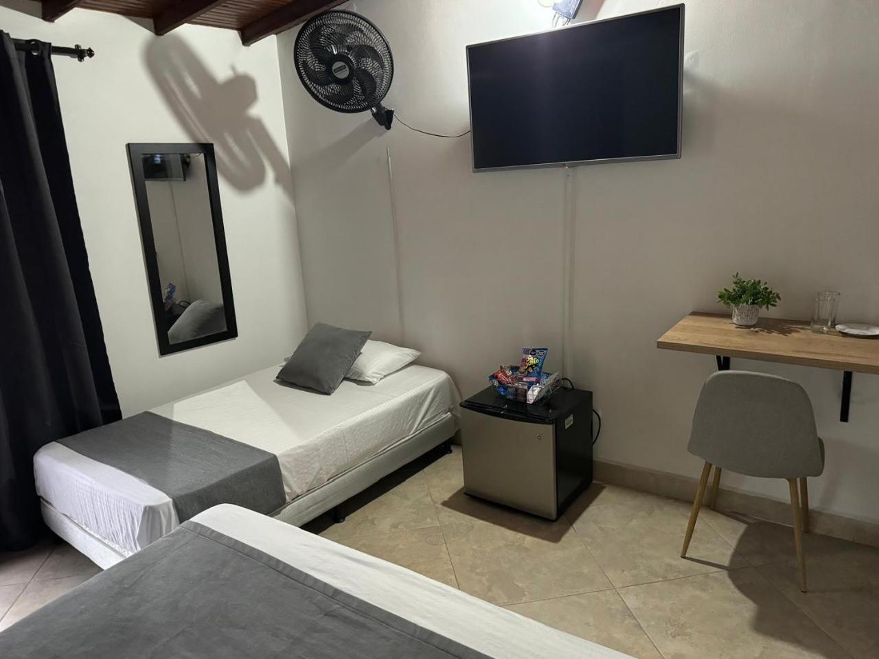 Gemas San Joaquin 1 Otel Medellín Dış mekan fotoğraf