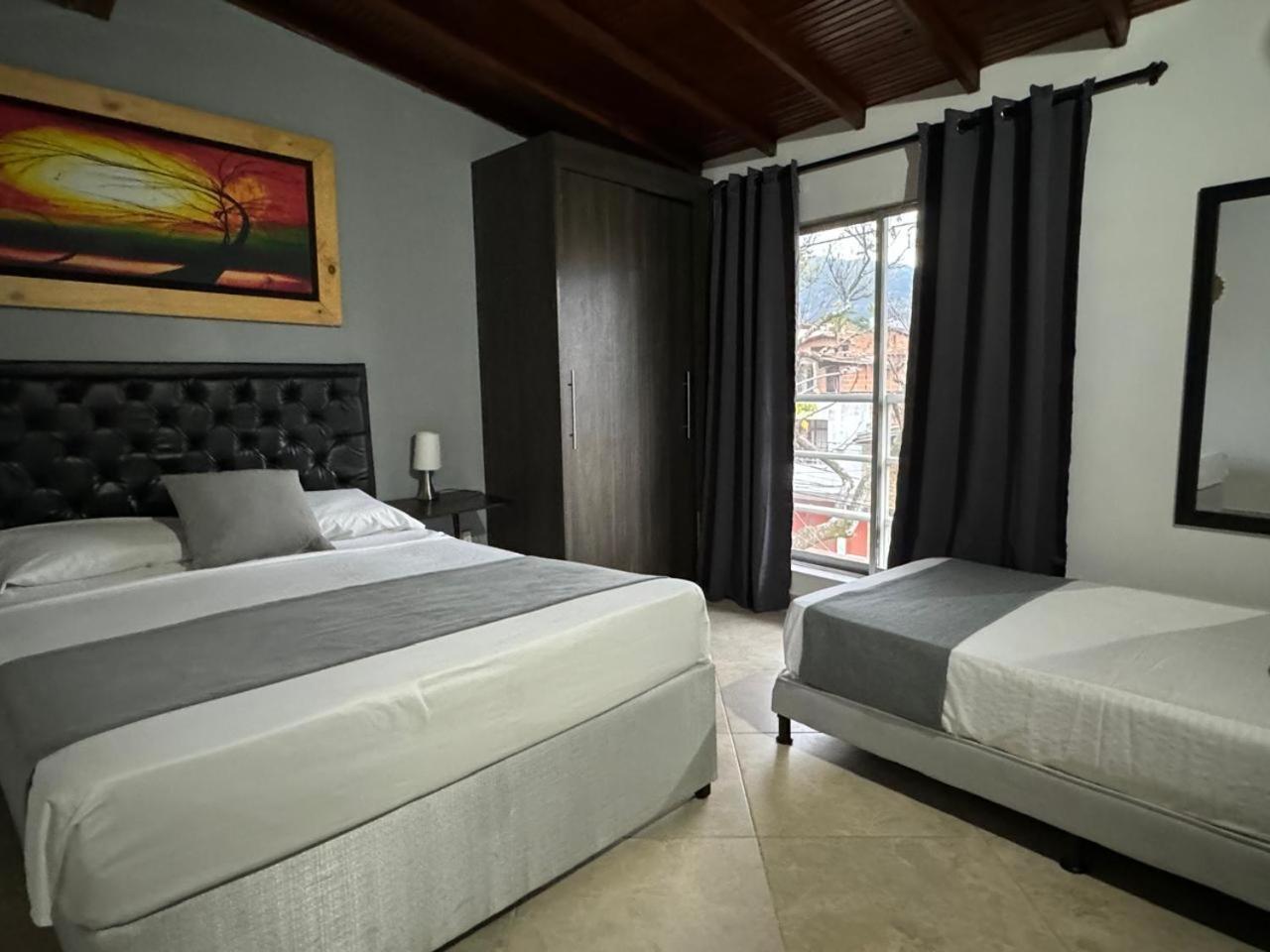 Gemas San Joaquin 1 Otel Medellín Dış mekan fotoğraf