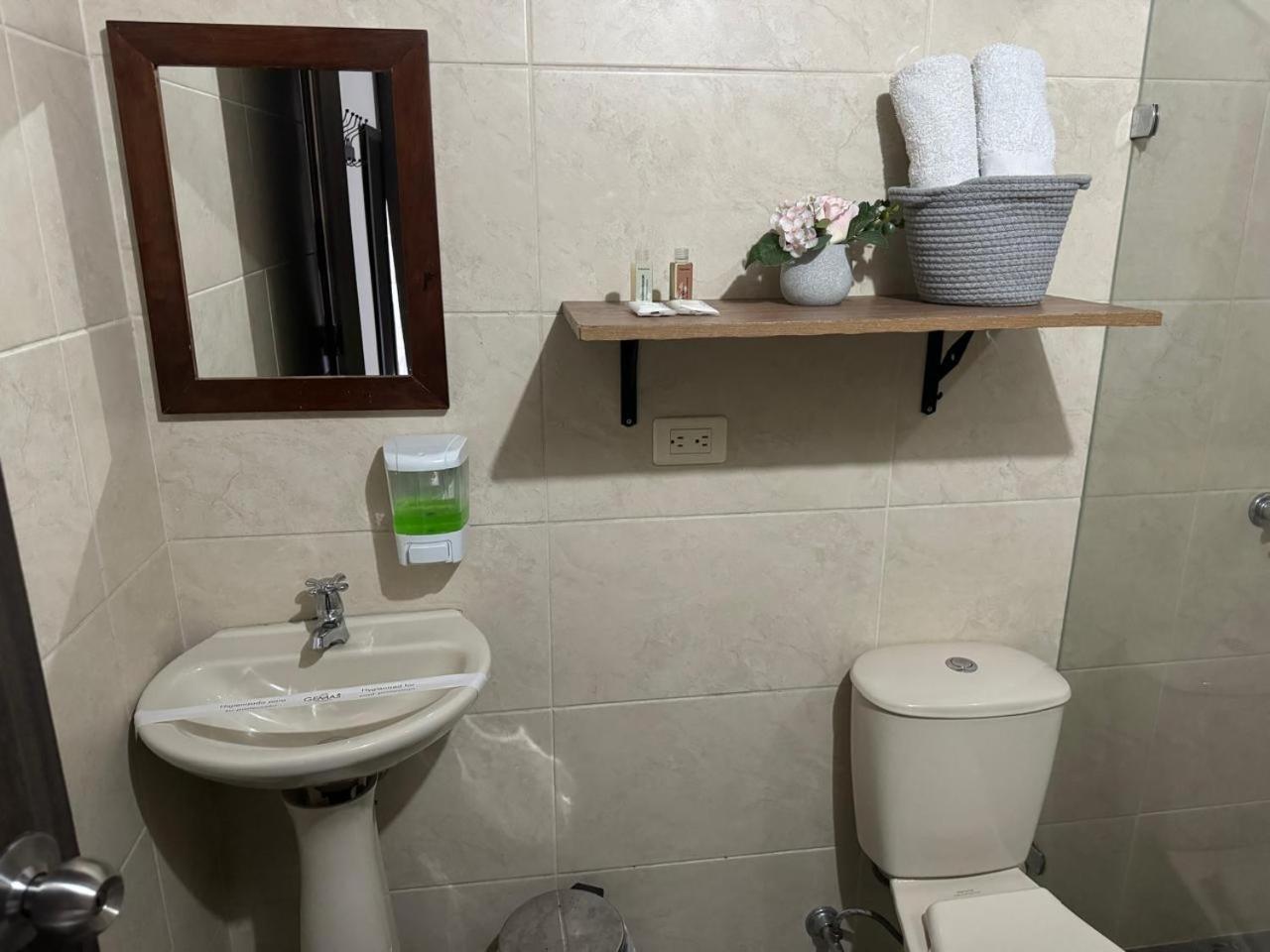 Gemas San Joaquin 1 Otel Medellín Dış mekan fotoğraf